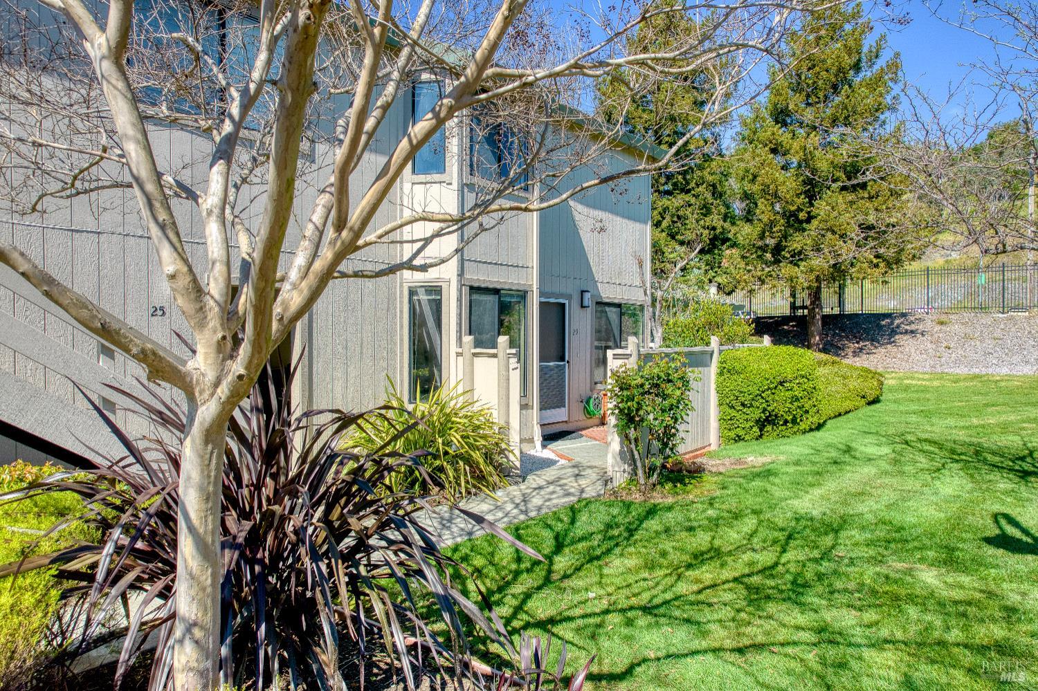29 Sailmaker Court