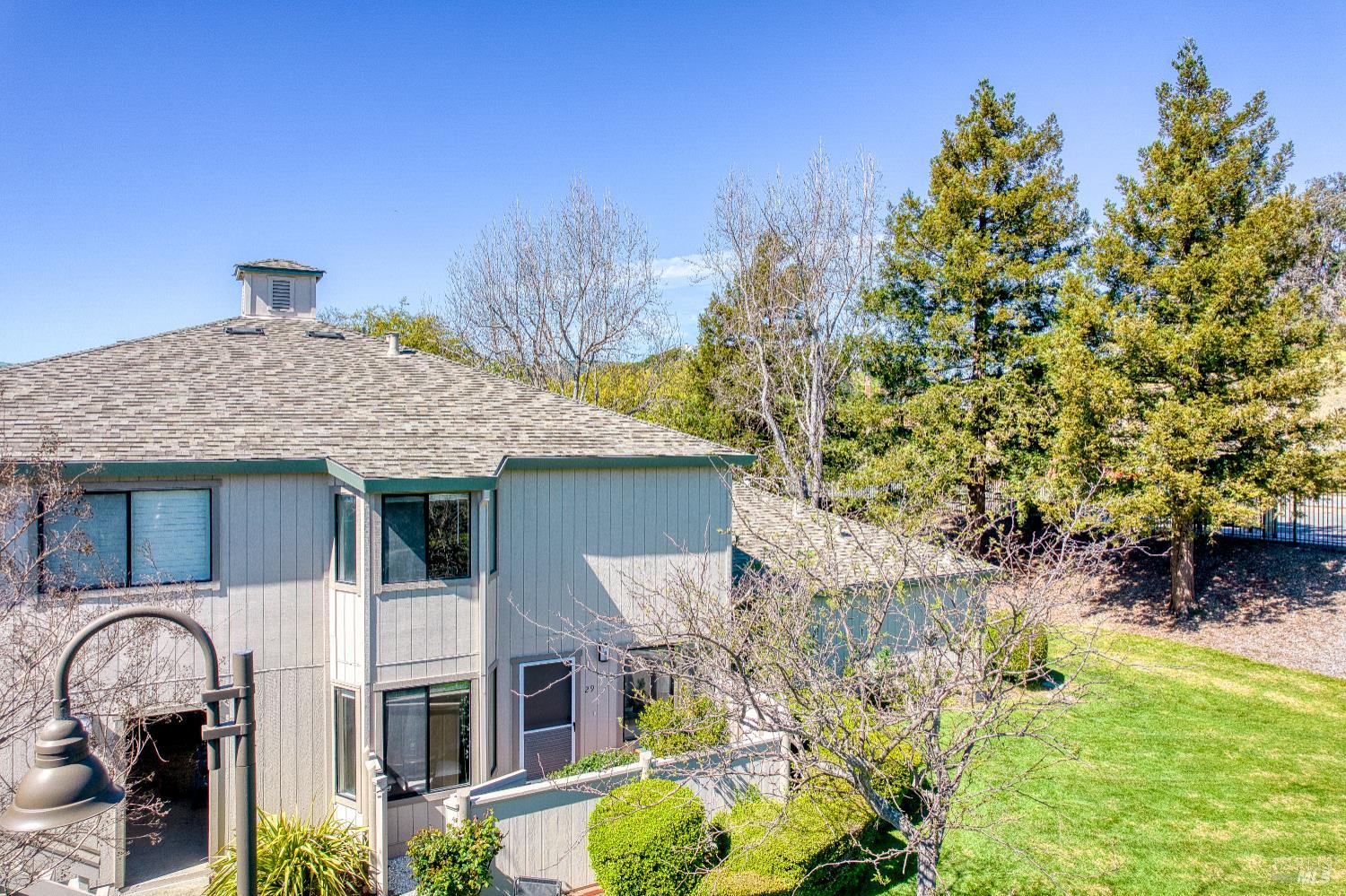 29 Sailmaker Court