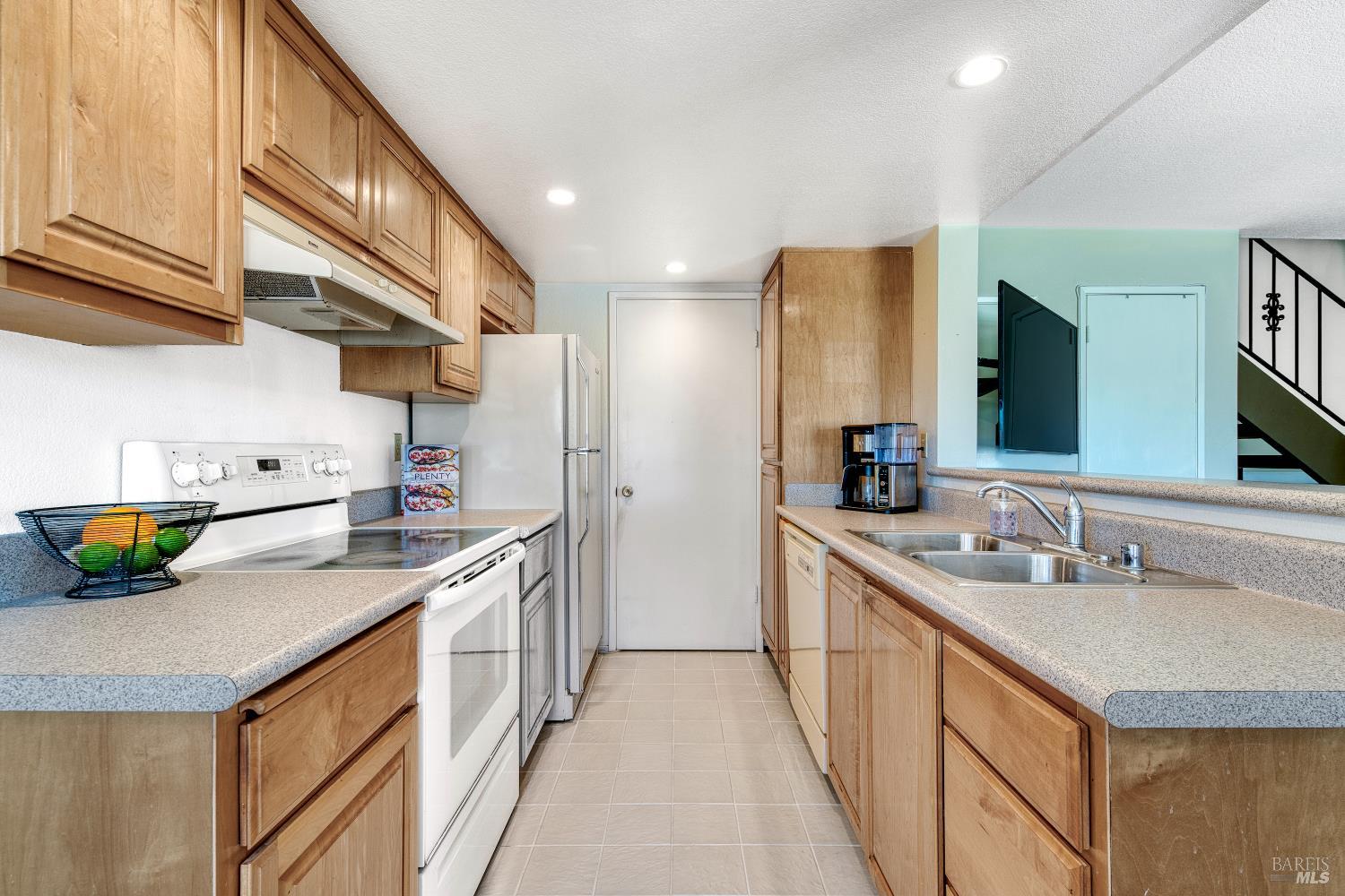 29 Sailmaker Court
