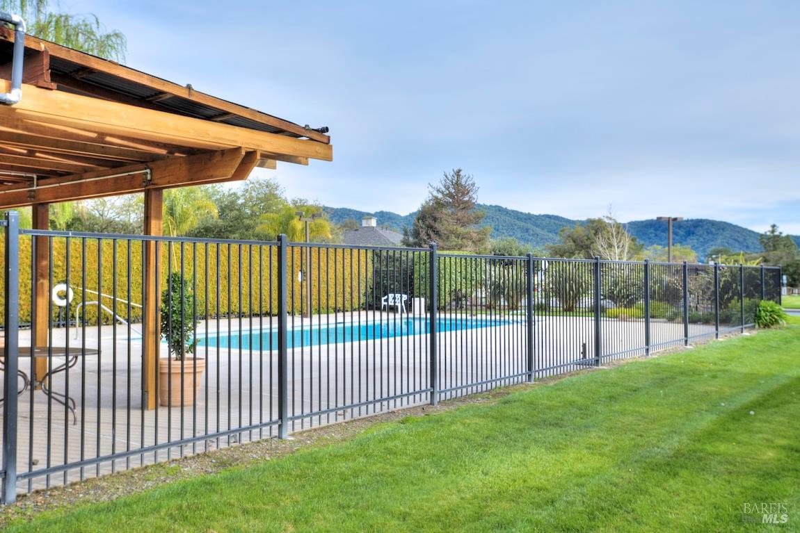 29 Sailmaker Court