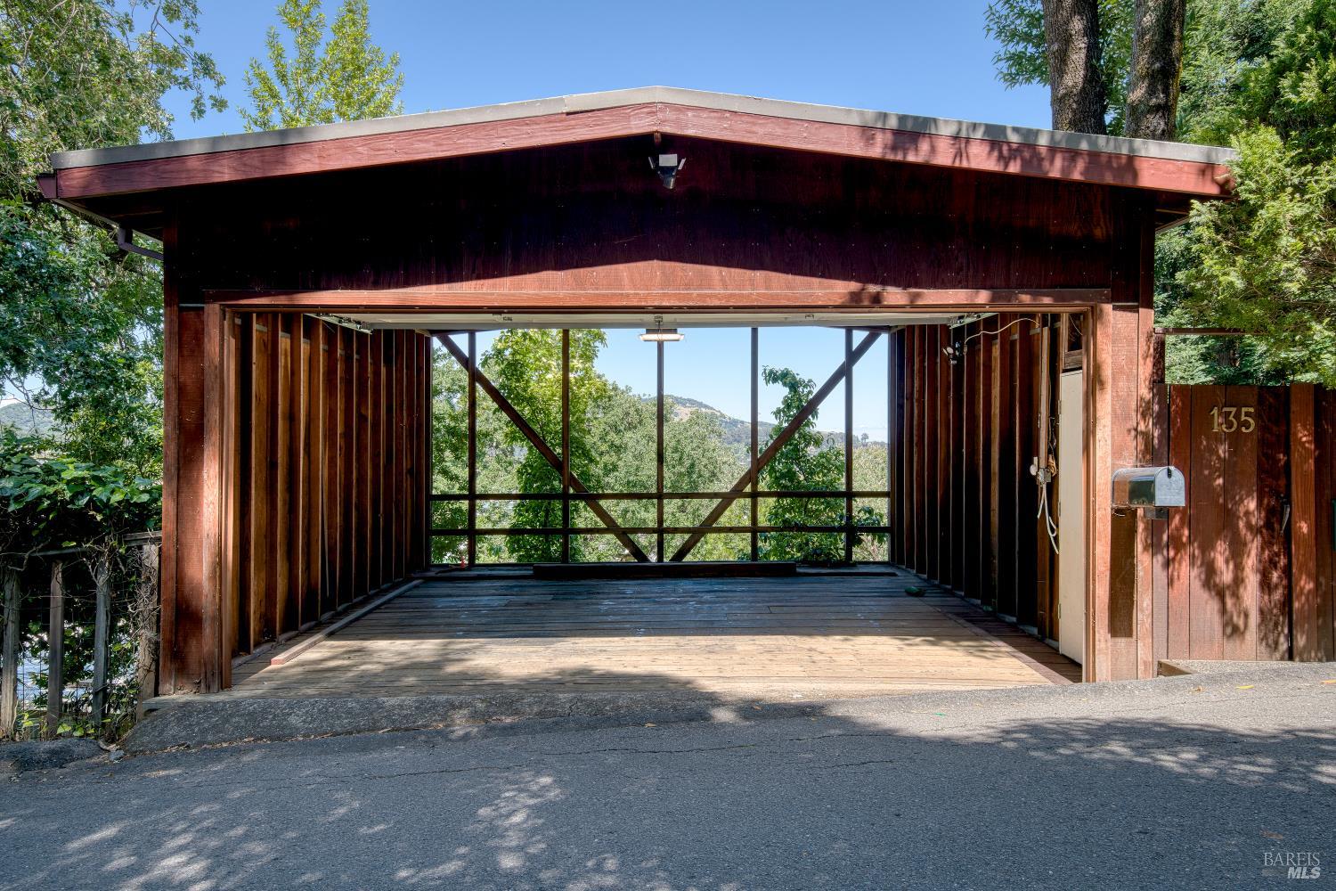 135 Martens Boulevard