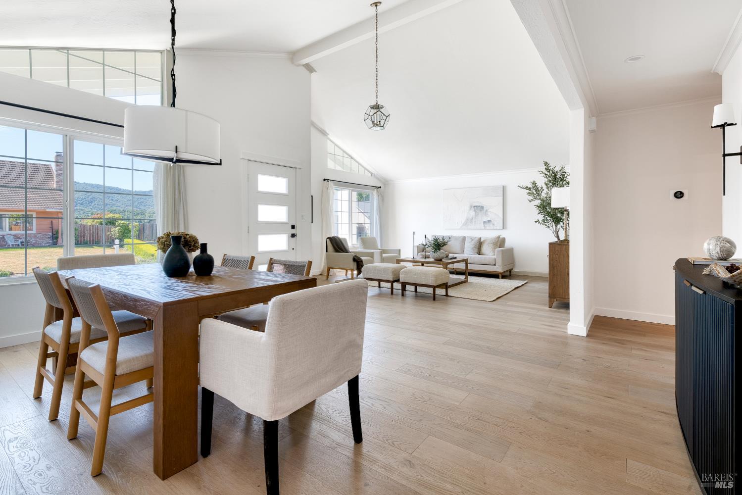 13 Woodland Court