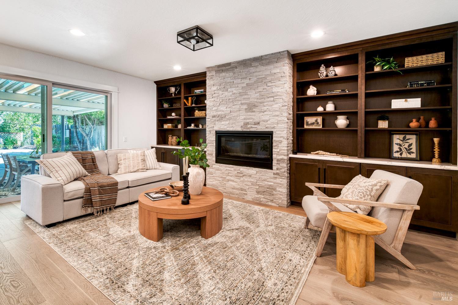 13 Woodland Court