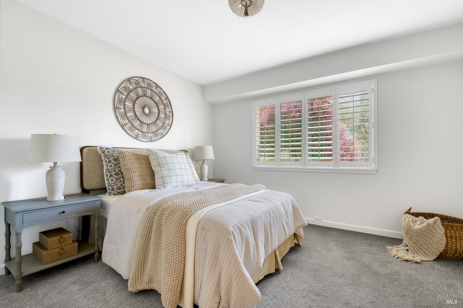 1982 Benton Lane