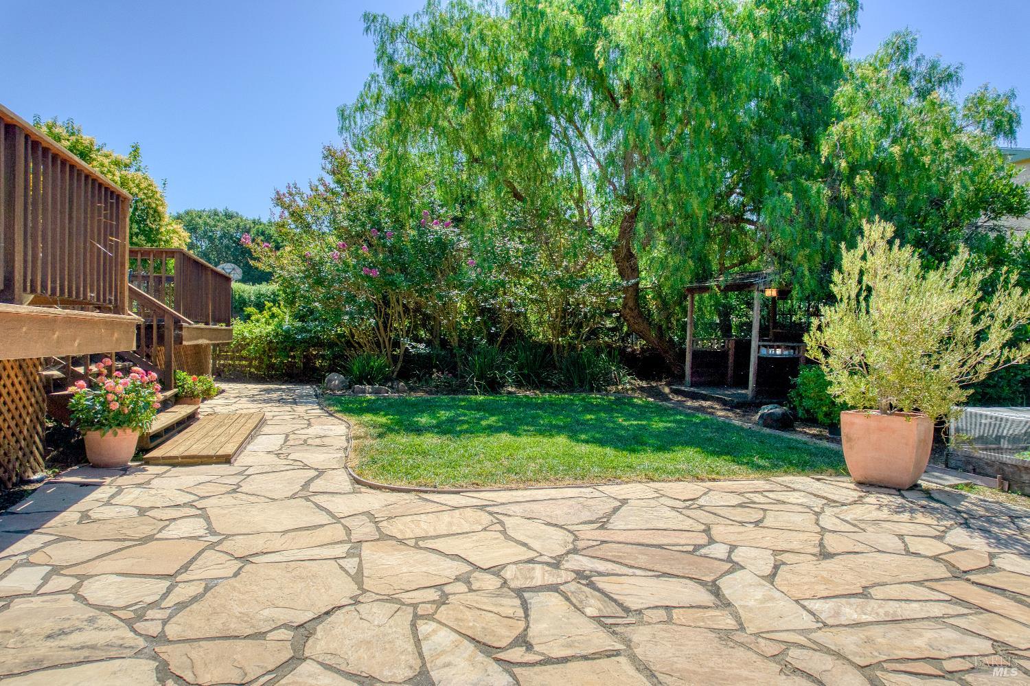 649 Peach Street