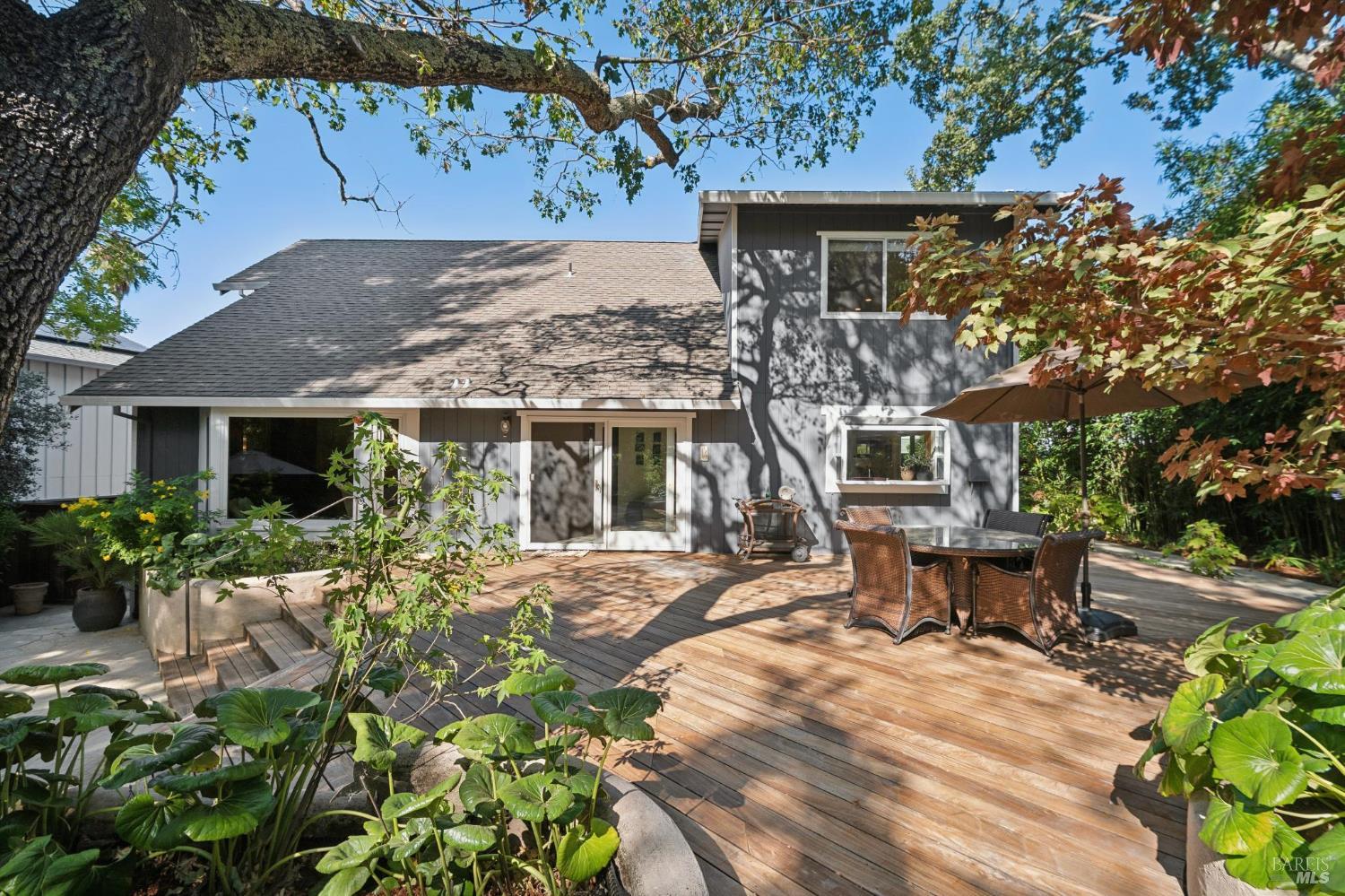 24 Plata Court