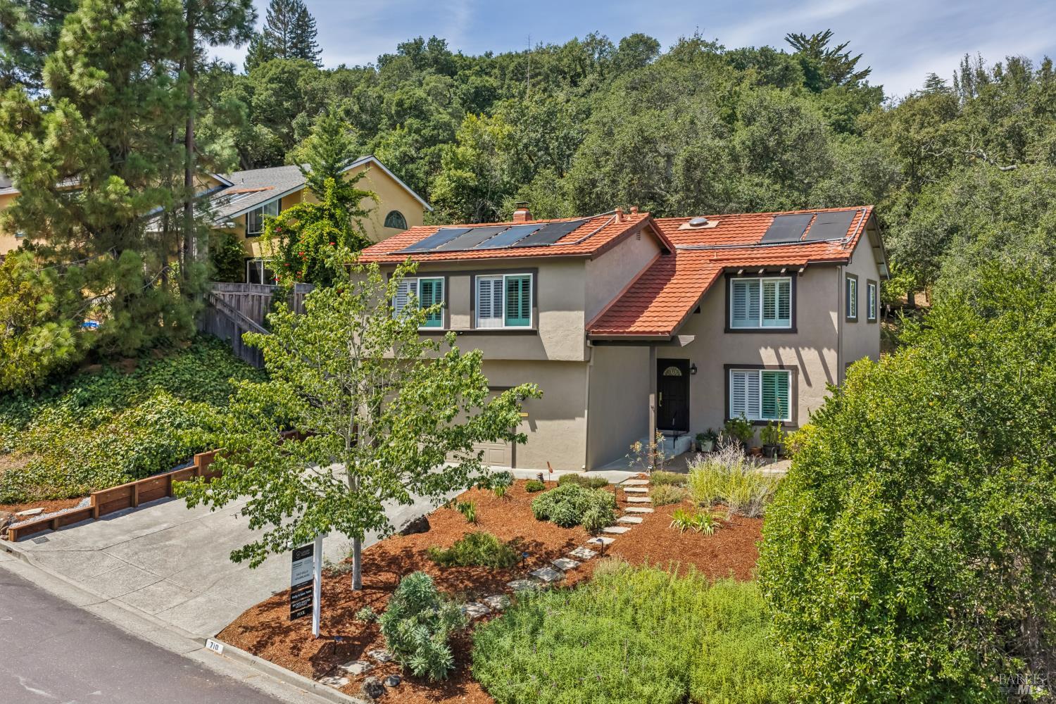 710 Arlington Circle