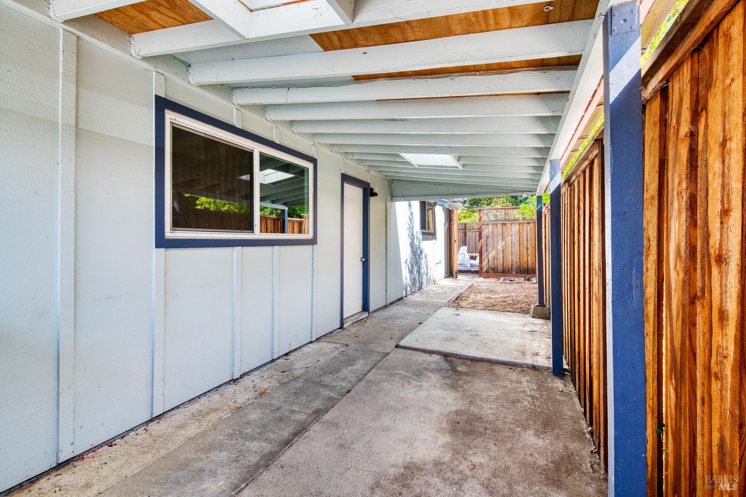 1634 Center Road