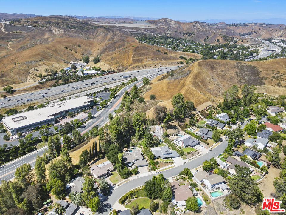 0 Agoura Rd