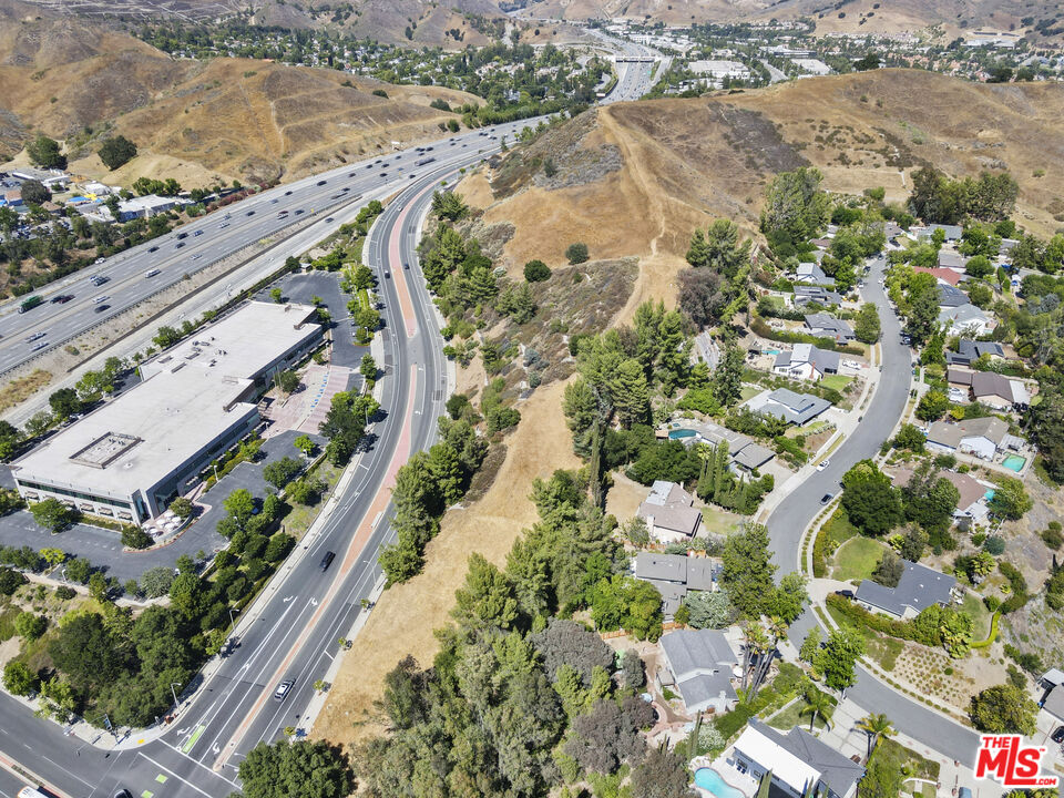 0 Agoura Rd