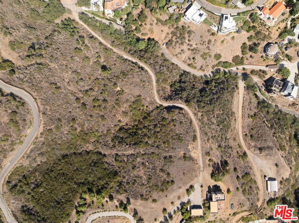 2826 Coralglen Dr