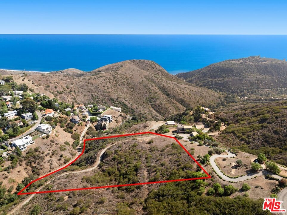 2826 Coralglen Dr