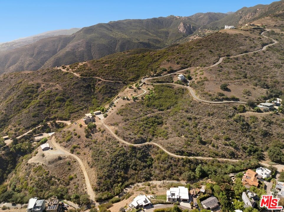 2826 Coralglen Dr