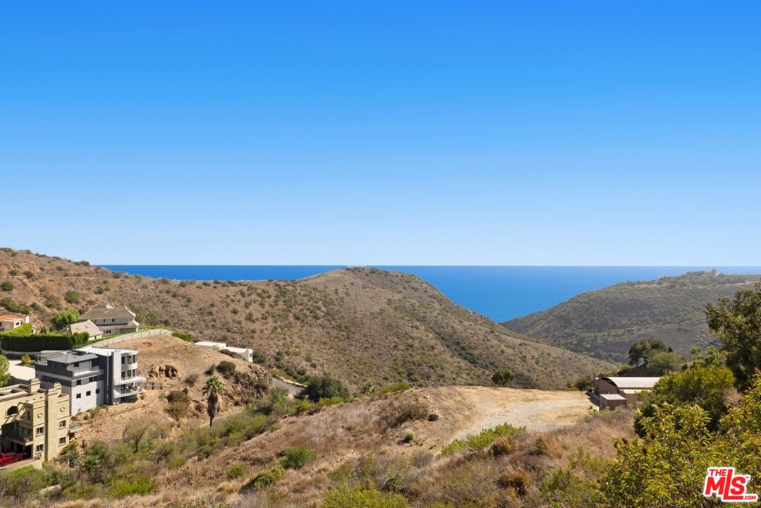 2826 Coralglen Dr
