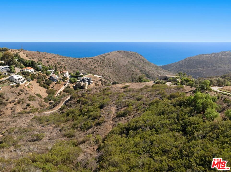 2826 Coralglen Dr