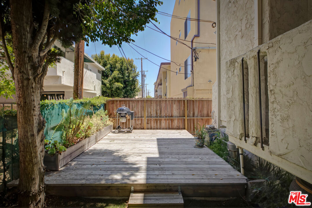 1916 Overland Ave Unit: 2