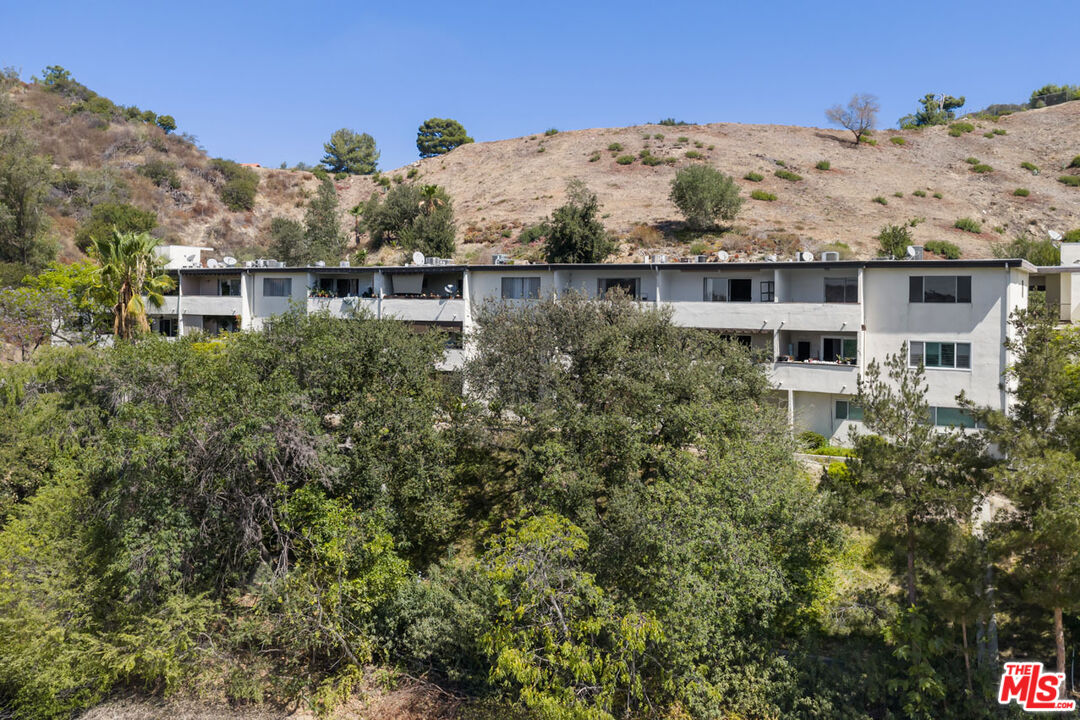 1935 Alpha Rd Unit: 323