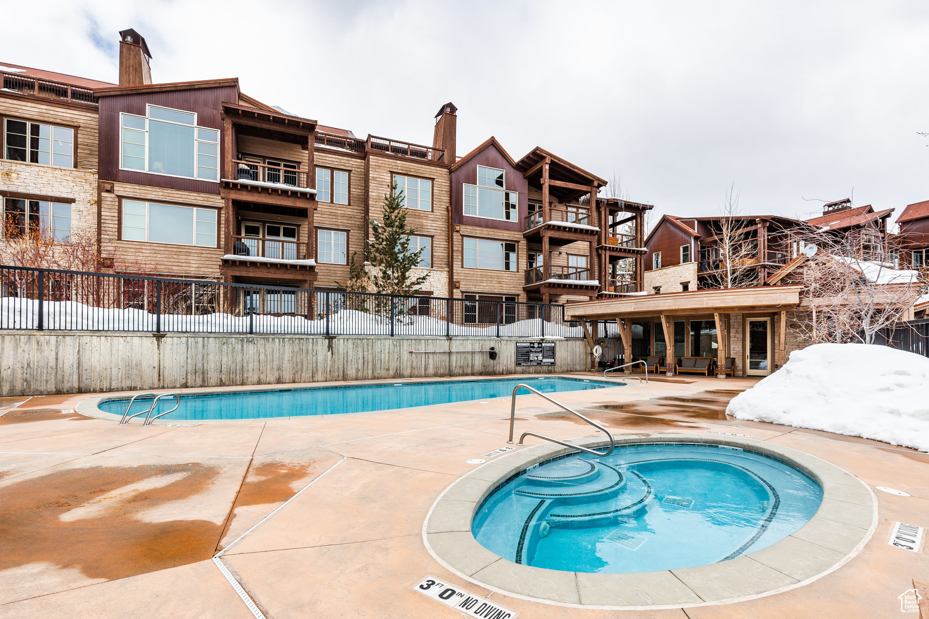 41 E SILVER STAR CT #C-19