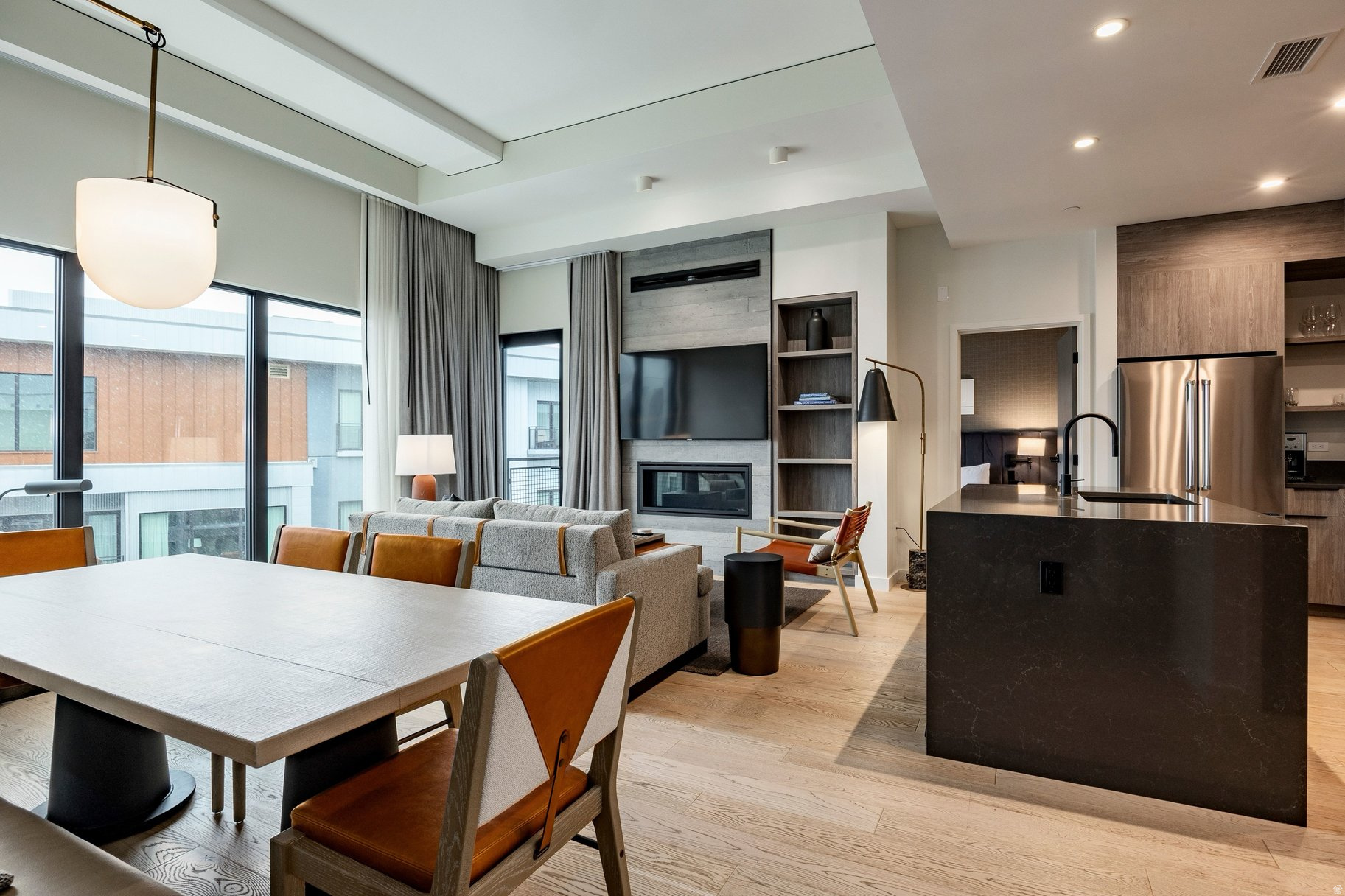 2417 W HIGH MOUNTAIN RD #3605