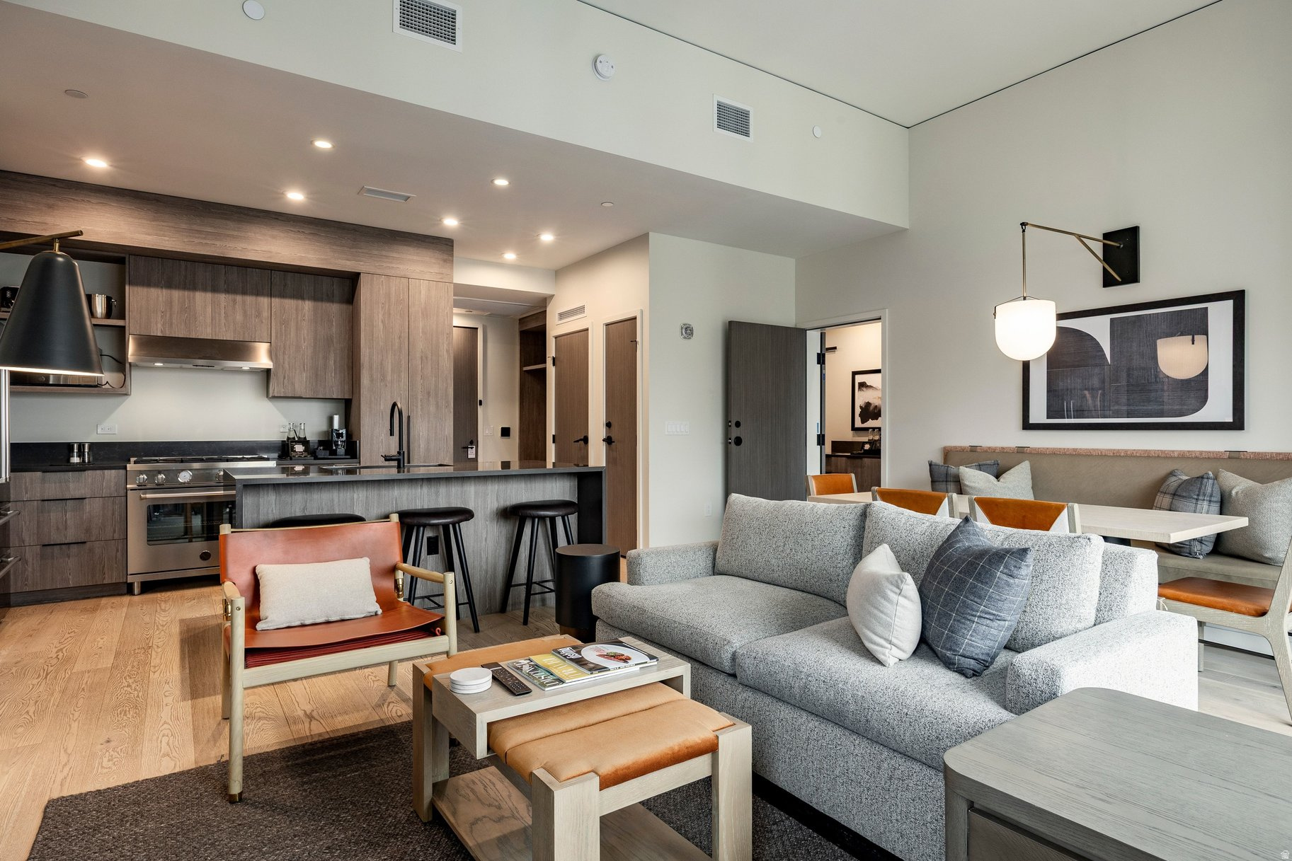 2417 W HIGH MOUNTAIN RD #3605