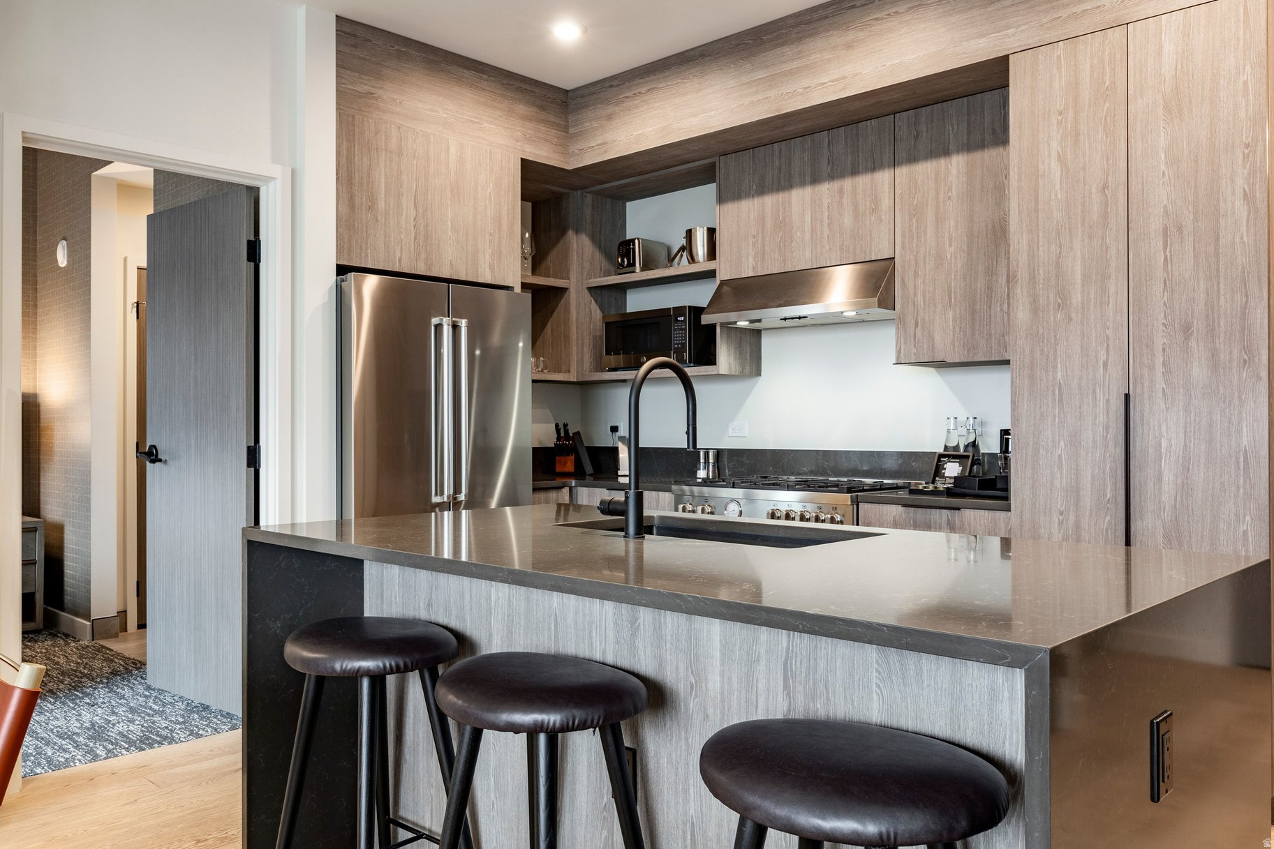 2417 W HIGH MOUNTAIN RD #3605