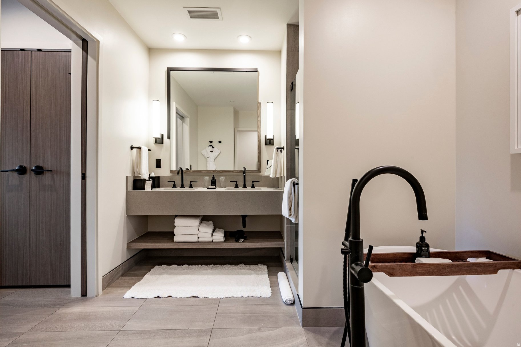 2417 W HIGH MOUNTAIN RD #3605