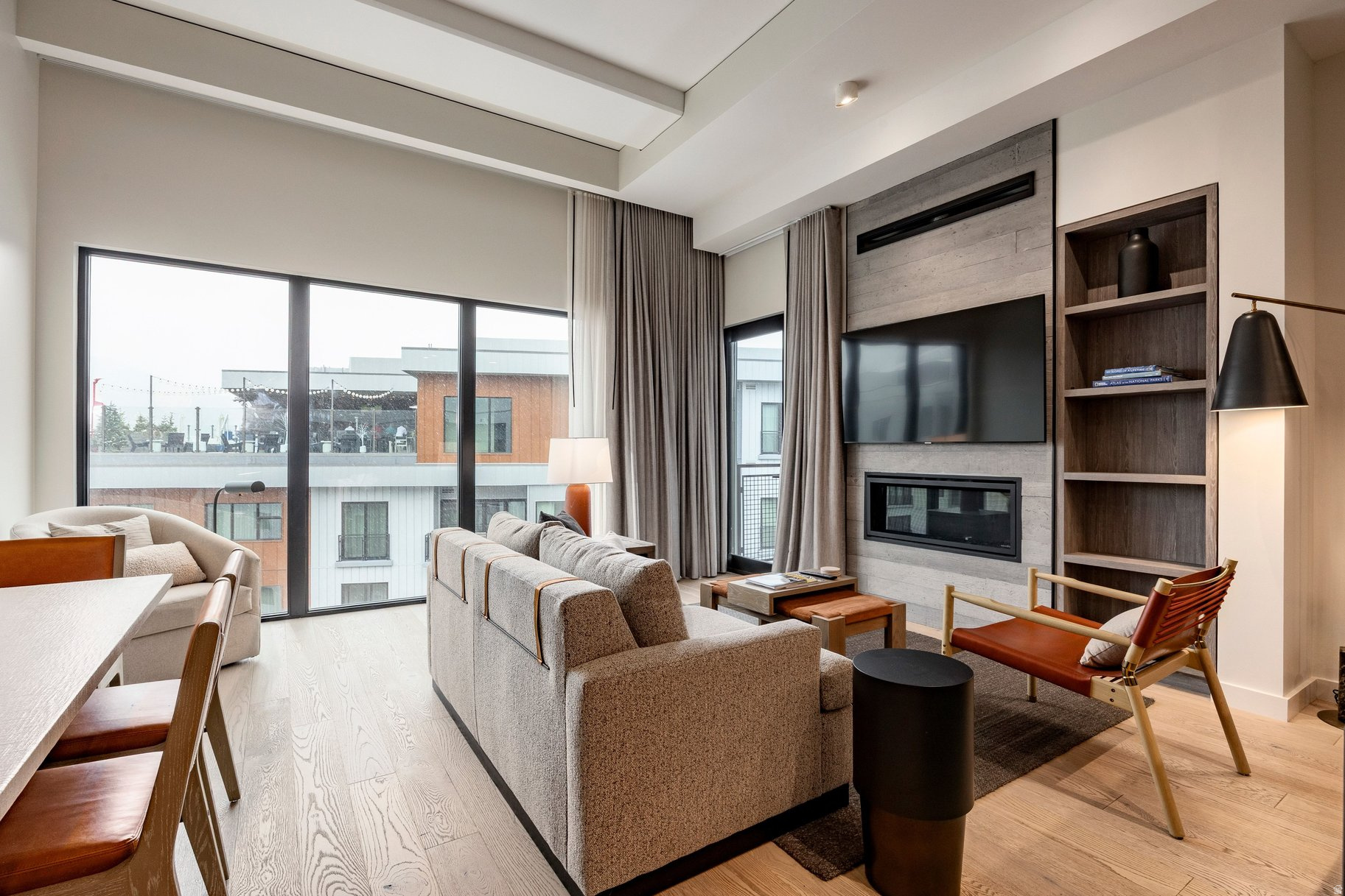 2417 W HIGH MOUNTAIN RD #3605