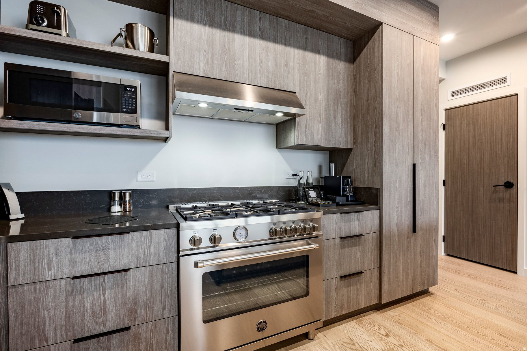 2417 W HIGH MOUNTAIN RD #3605