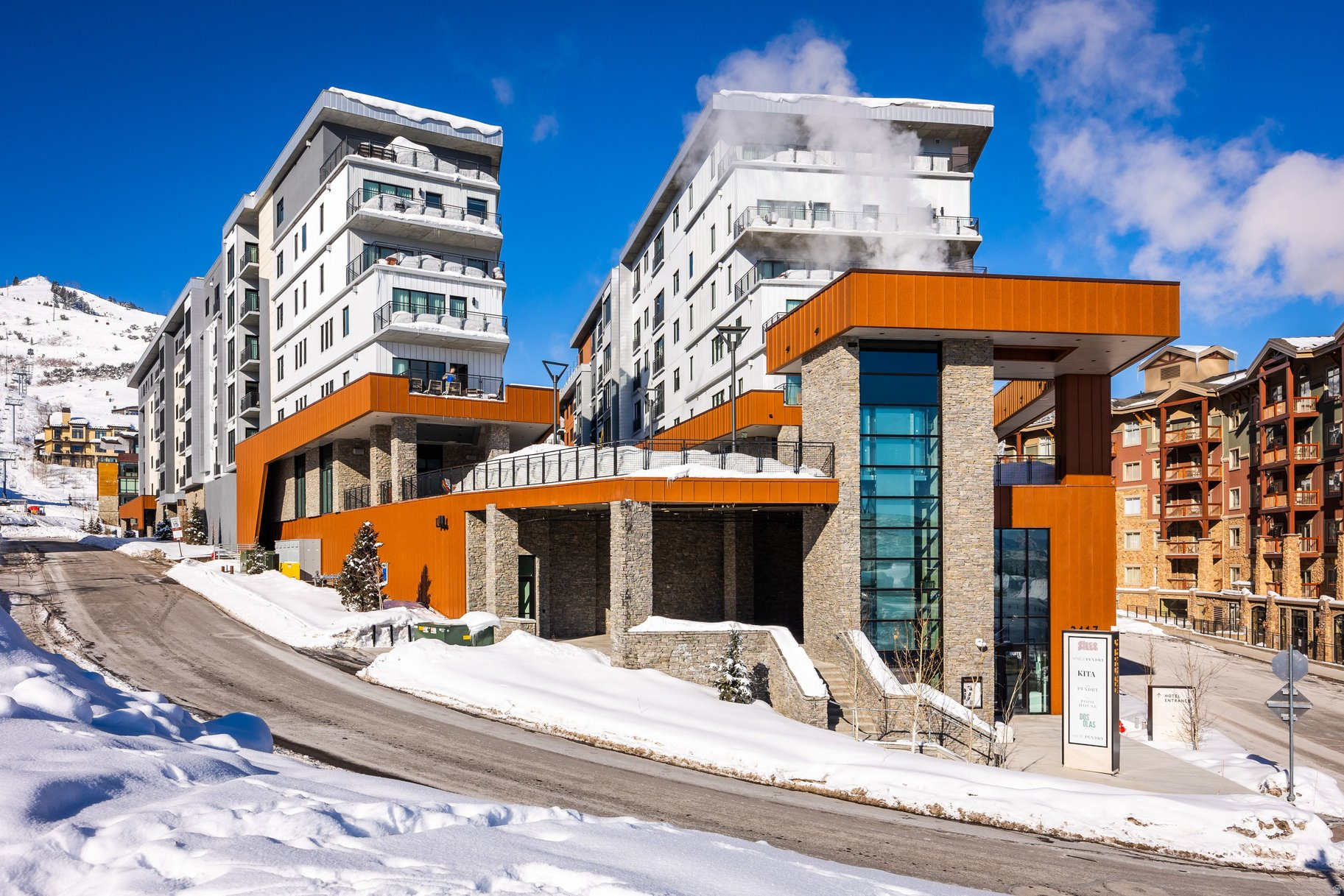 2417 W HIGH MOUNTAIN RD #3605