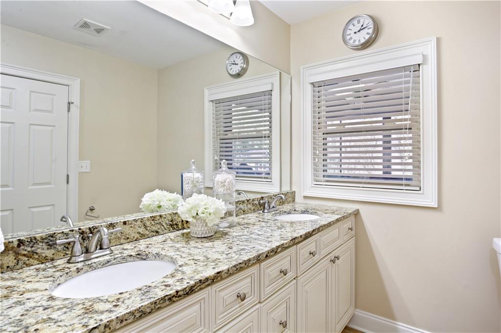 2384 Greylock Place