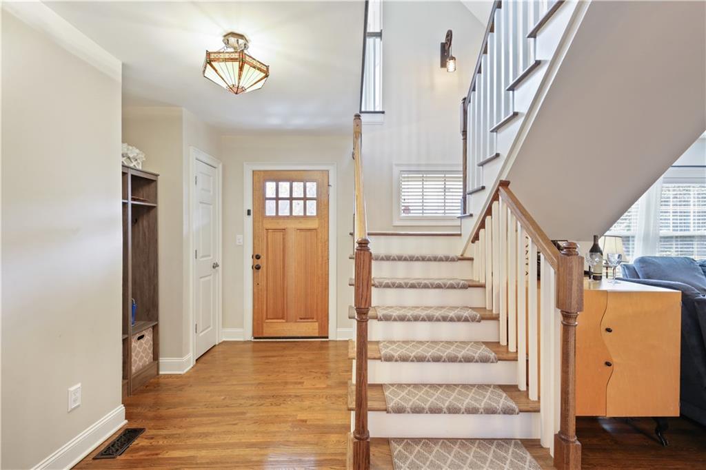 2384 Greylock Place