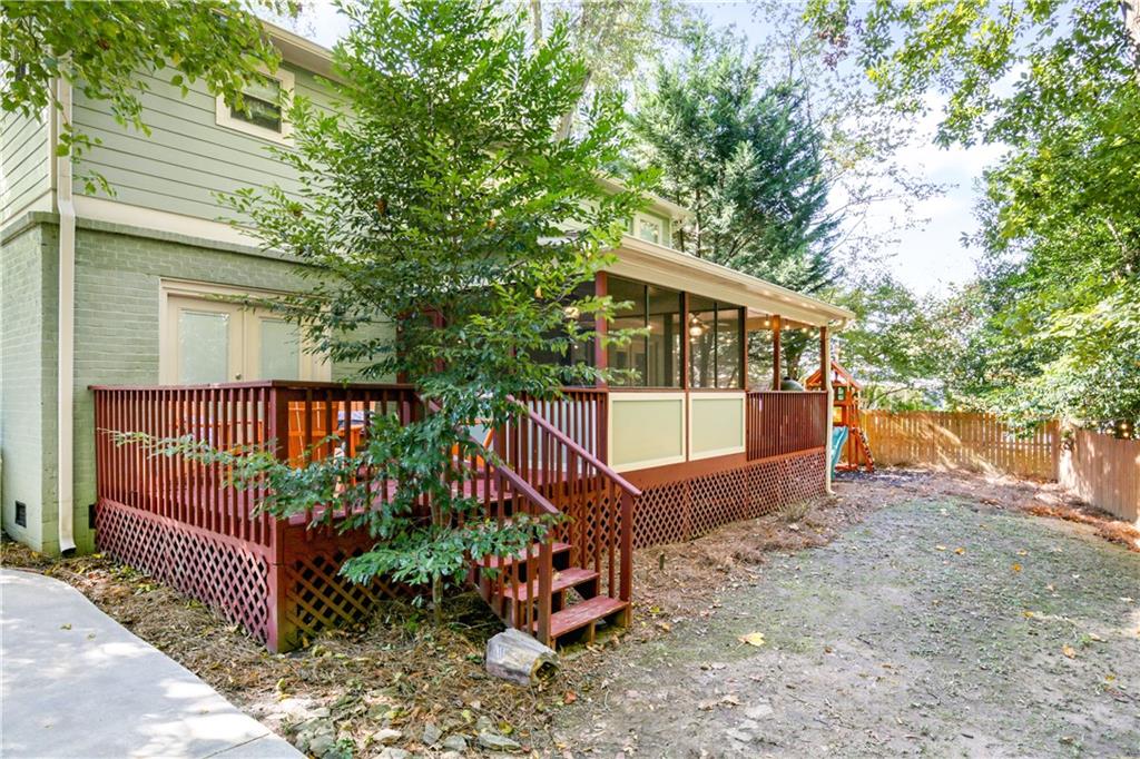 2384 Greylock Place
