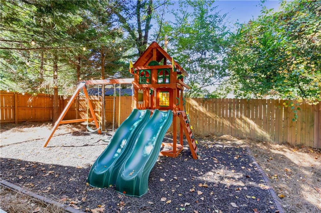 2384 Greylock Place