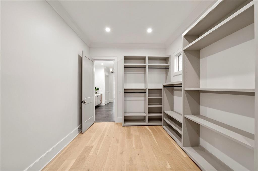 1074 Moores Mill Road NW