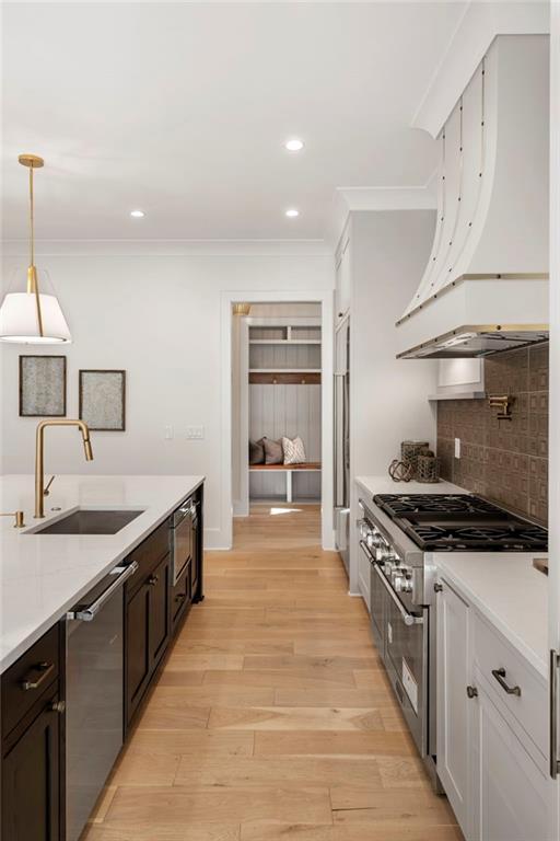 1074 Moores Mill Road NW