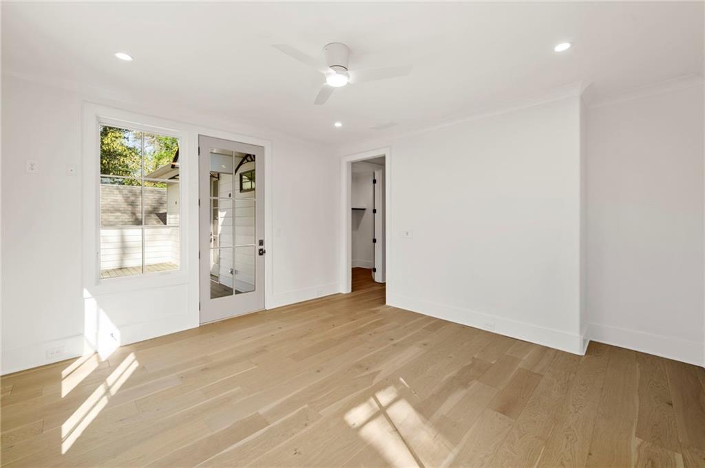 1074 Moores Mill Road NW