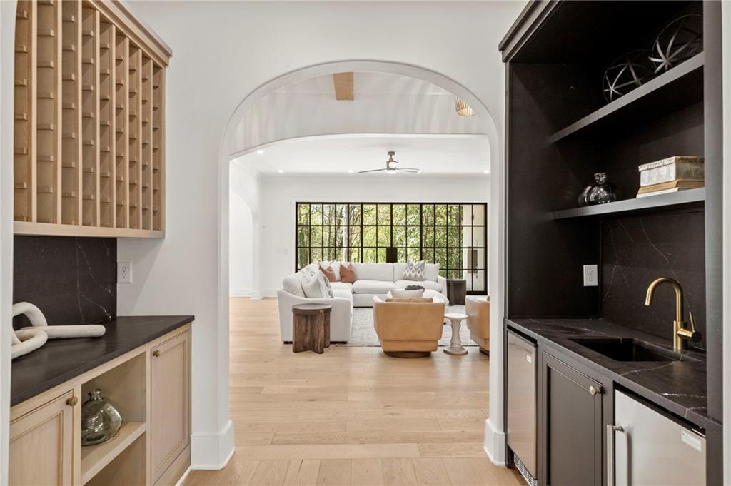 1074 Moores Mill Road NW