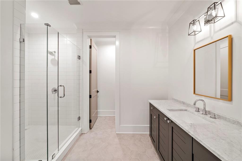 1074 Moores Mill Road NW