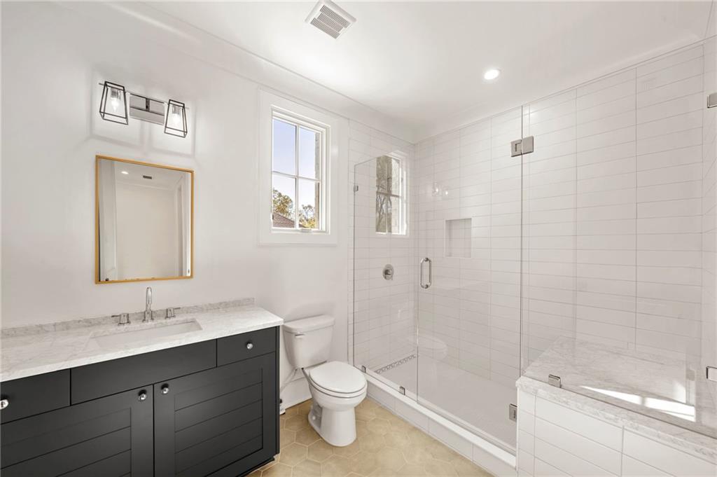 1074 Moores Mill Road NW