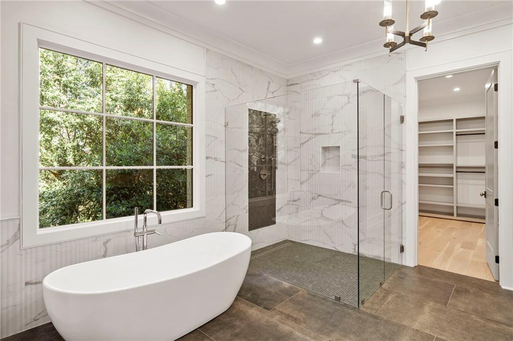 1074 Moores Mill Road NW