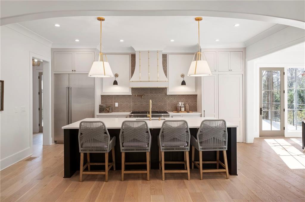 1074 Moores Mill Road NW