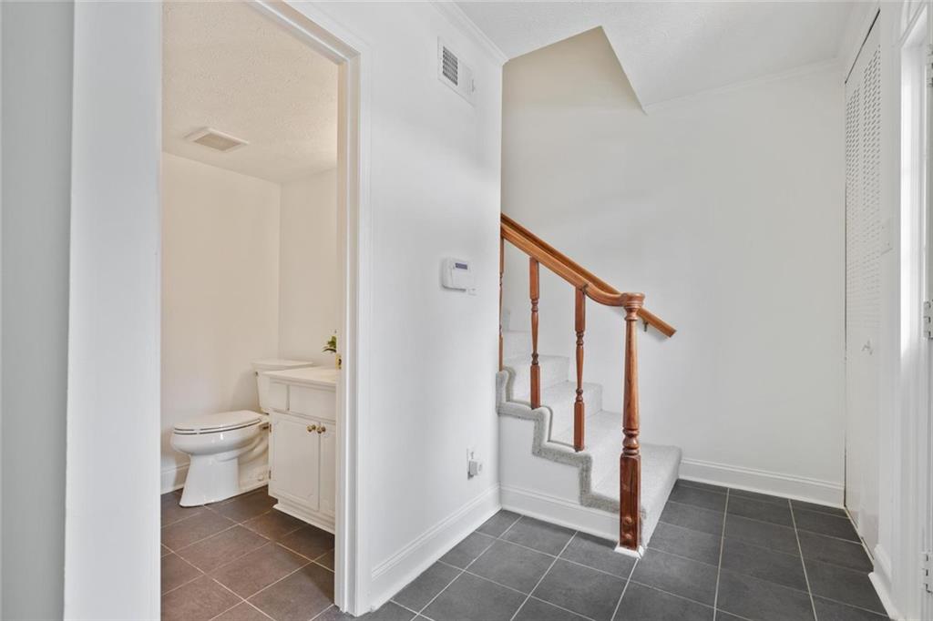 5 Palace Green Place NW