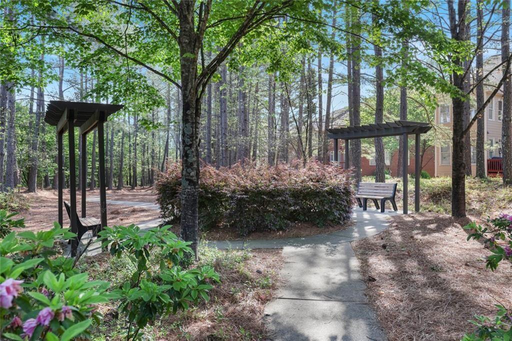 478 Vinings Estates Drive SE