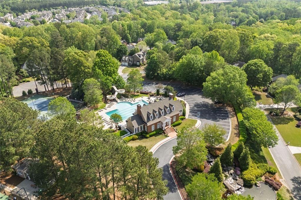 478 Vinings Estates Drive SE