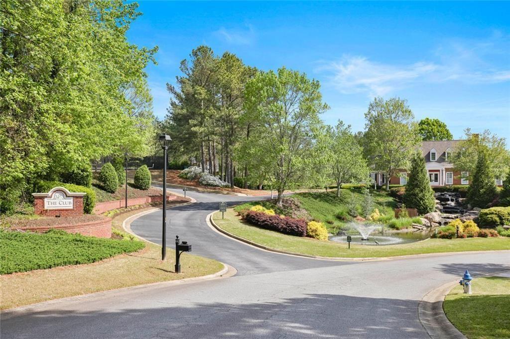 478 Vinings Estates Drive SE