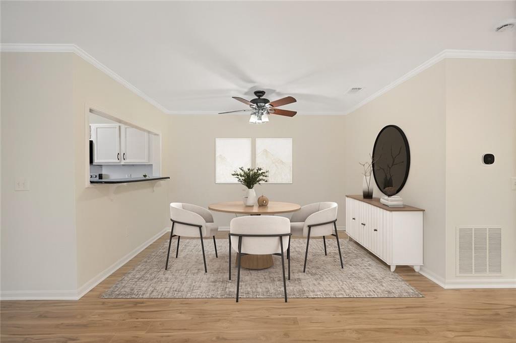 911 Hollyfax Circle NE