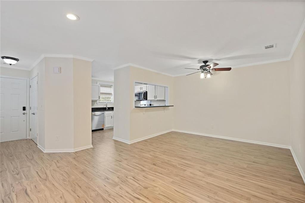 911 Hollyfax Circle NE