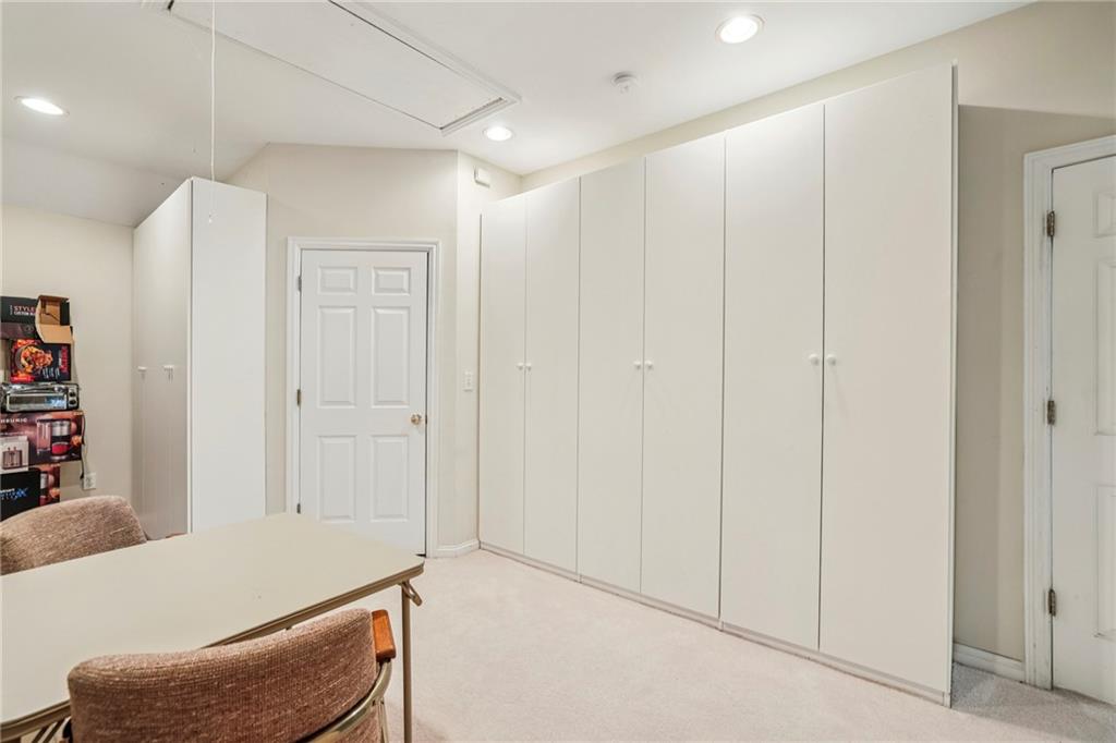 404 Brookview Circle