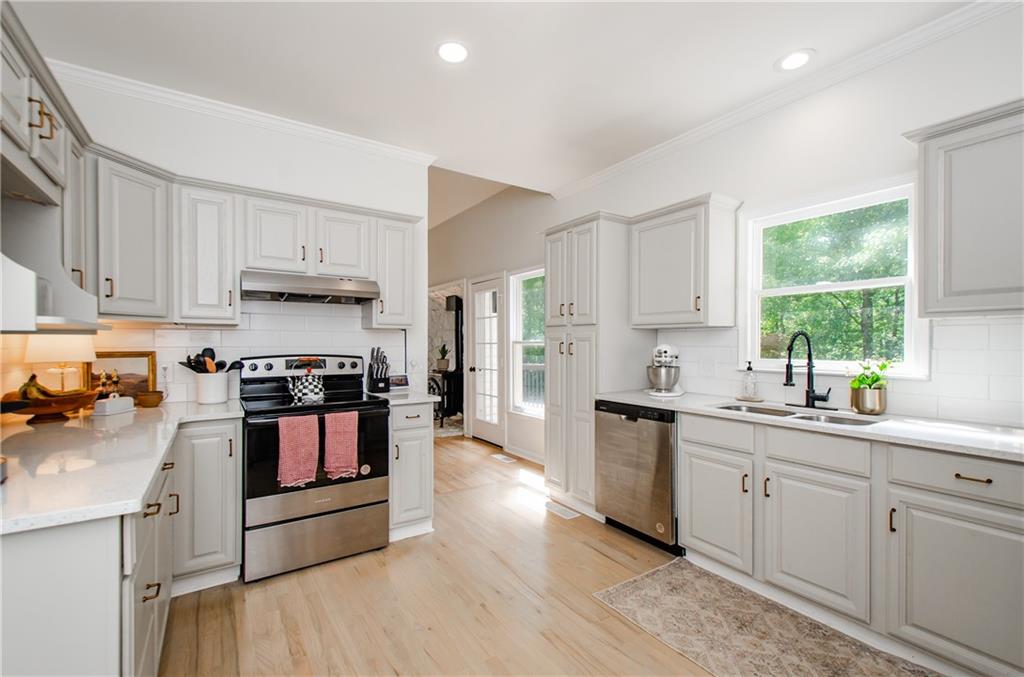 785 Swan Lane