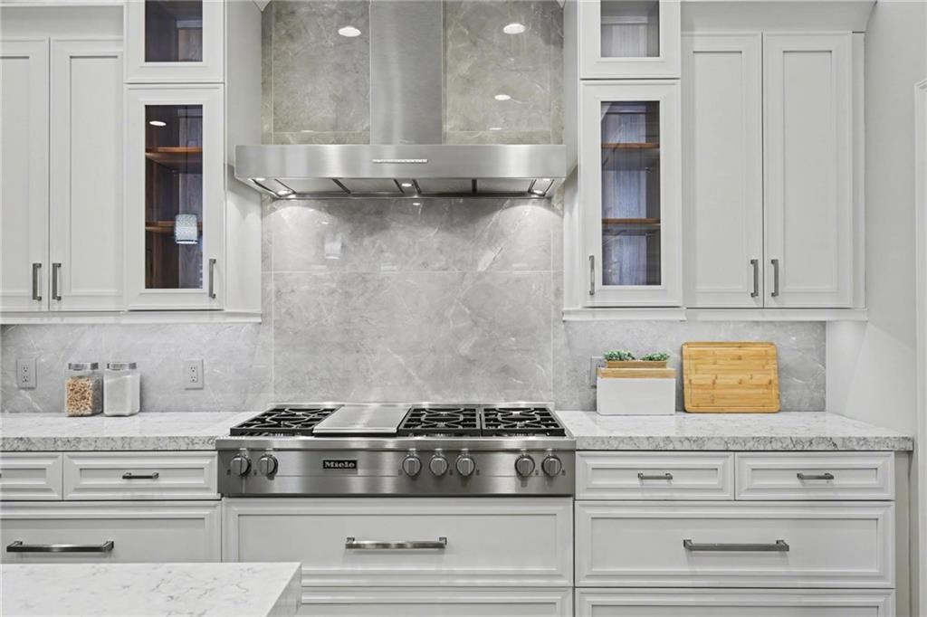 225 Farmbrooke Court